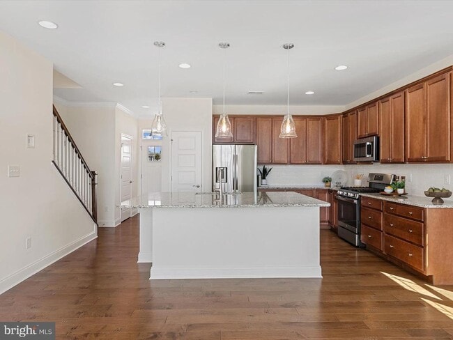 Building Photo - 25041 Tanager Ln