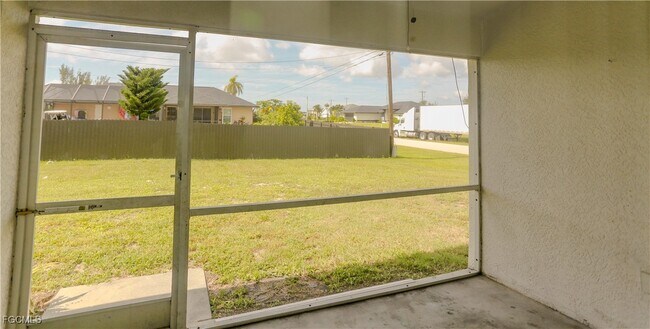 Building Photo - 710 SW 21st Terrace