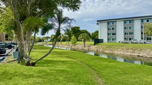 Building Photo - 10865 SW 112th Ave