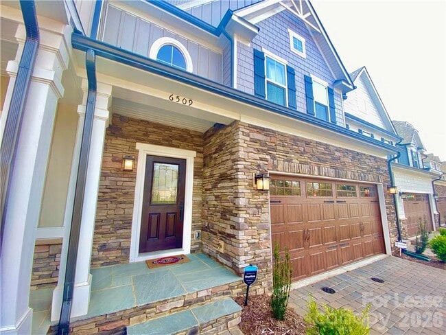 Building Photo - 6509 Winterfell Ct
