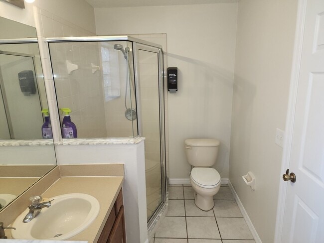 Building Photo - 3/2 Gentle Breeze~Quail Valley~A GREAT HOME!