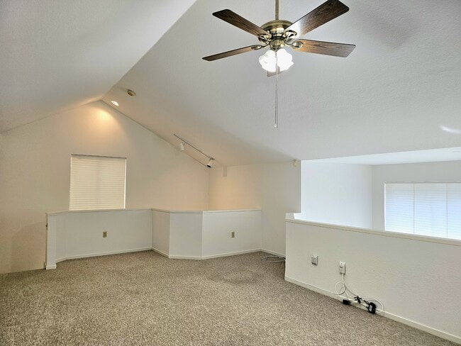 Building Photo - 95-270-270 Waikalani Dr
