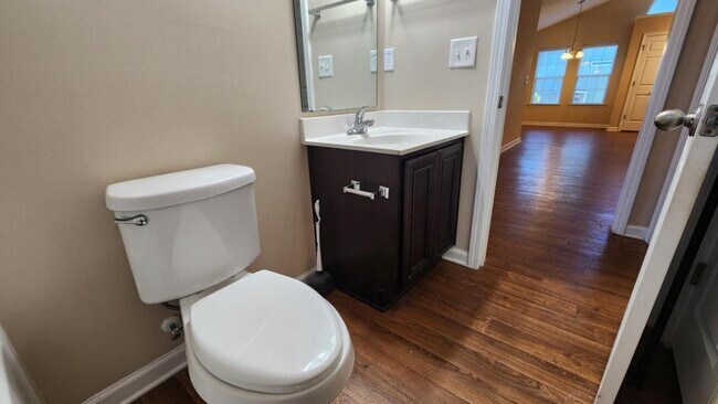 Building Photo - 165 Woodland Pk Lp