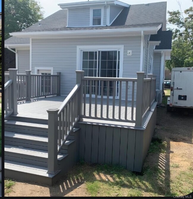 Building Photo - 16 Trinity Pl