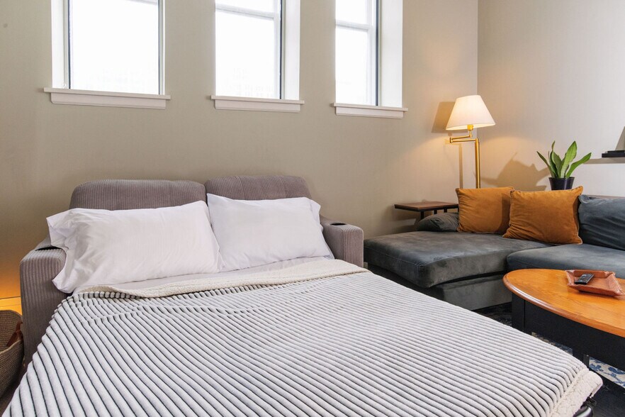 Building Photo - 225 E Michigan St