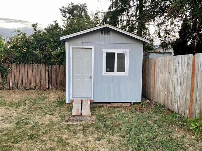 Shed - 6818 S J St