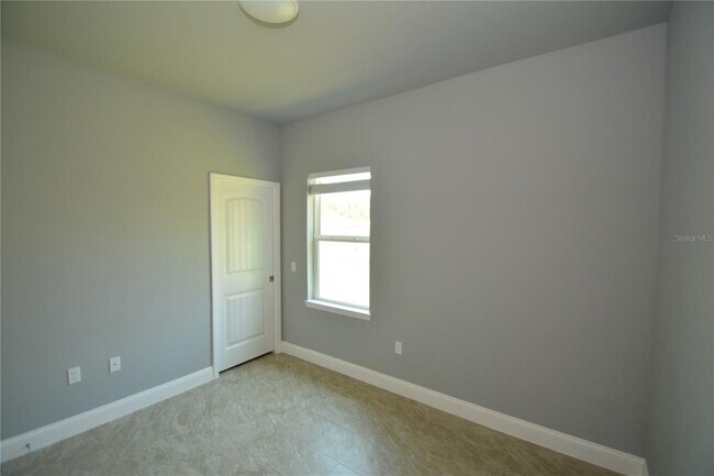 Building Photo - 1 Pontiac Ln