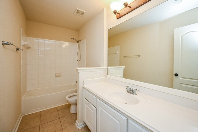Building Photo - 4411 Wellington Grove Ln