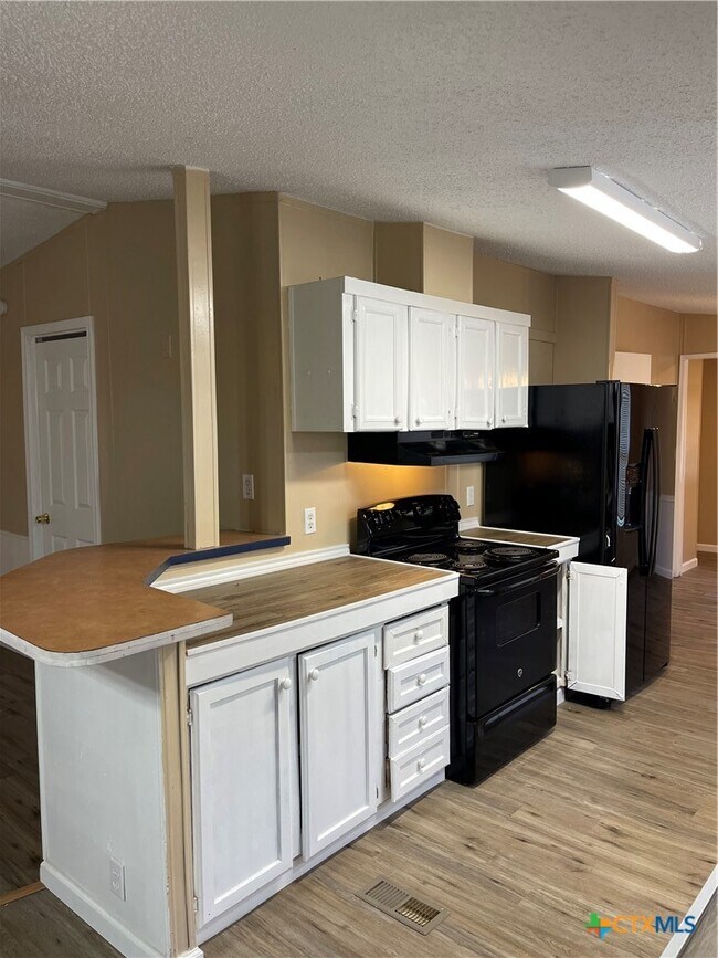 Building Photo - 629 Buck Trail