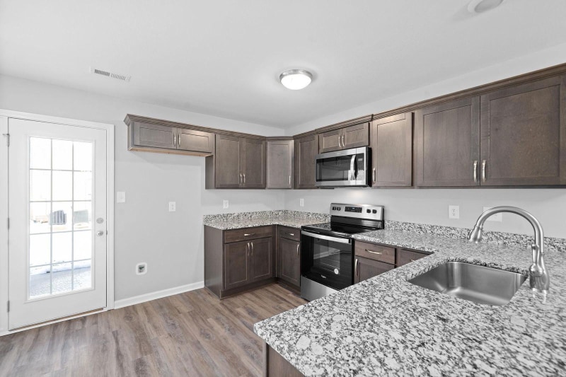 Building Photo - 638 Stowe Ct