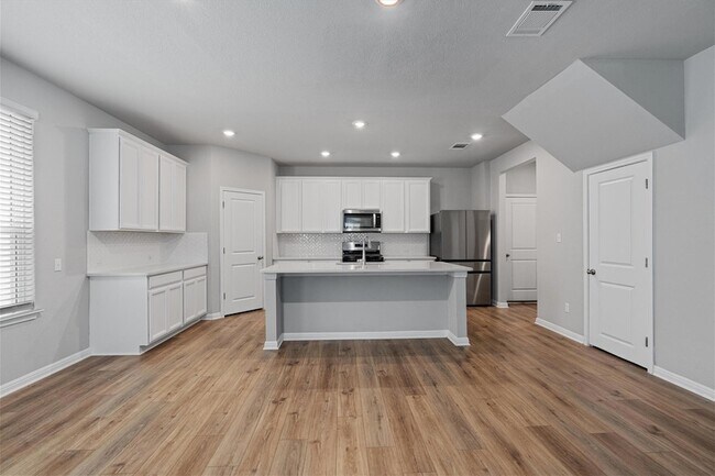 Building Photo - 862 Lone Peak Wy