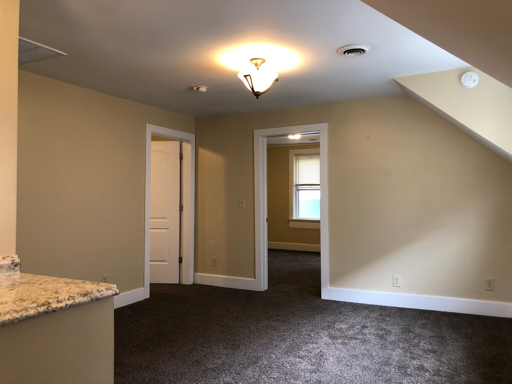 Building Photo - 2213 S Robinson Ave