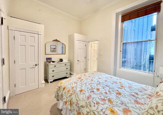 Building Photo - 2126 Spruce St