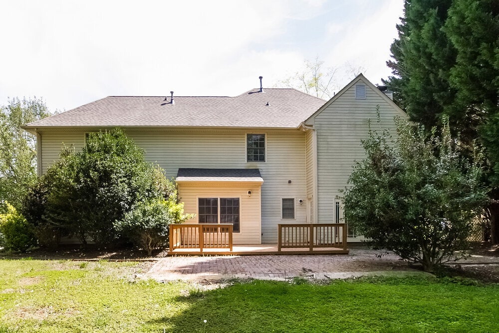 Building Photo - 12400 Henderson Hill Rd