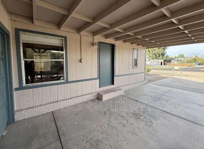 Building Photo - 314 Riverwood Ln