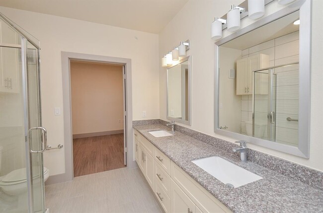 Building Photo - 6955 Turtlewood Dr