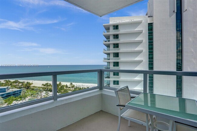 Building Photo - 4401 Collins Ave