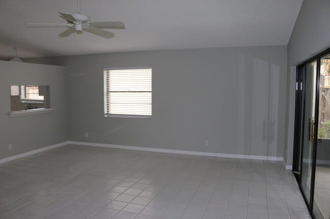 Building Photo - 2668 La Lique Cir