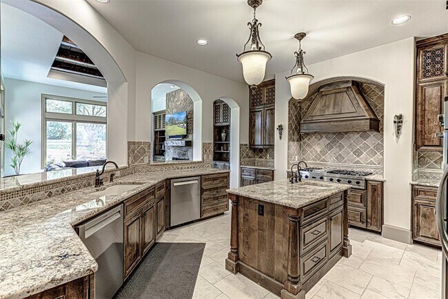 Building Photo - 109 Bella Strada Cove