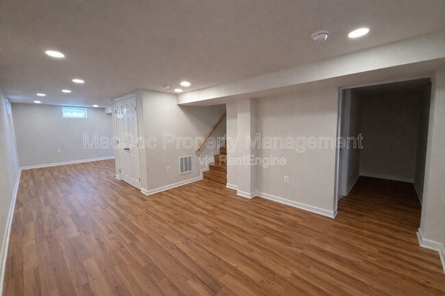 Building Photo - 13428 Ladysmith Rd