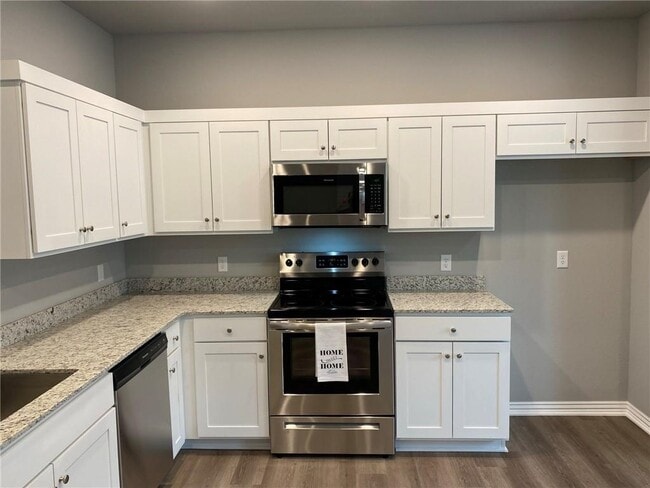 Building Photo - 221 Williams ct