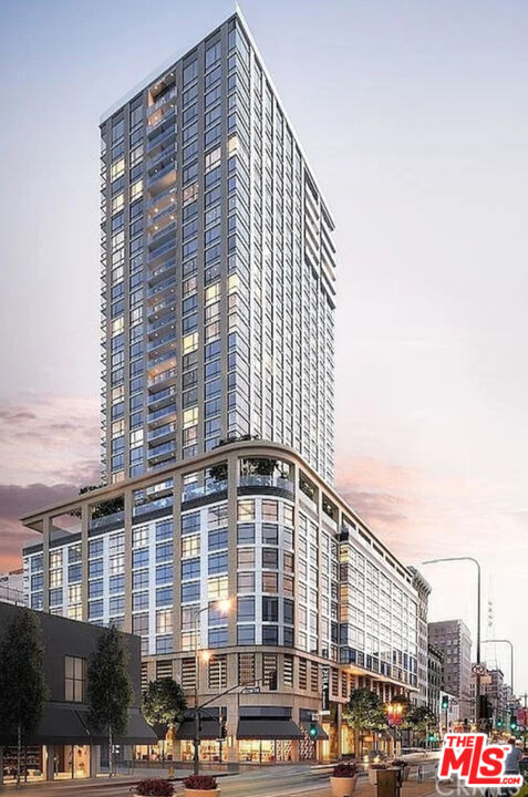 Building Photo - 400 S Broadway