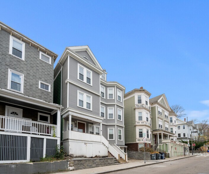 Building Photo - 78 Hillside St