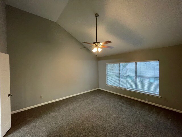 Building Photo - 7715 Spruce Haven Dr