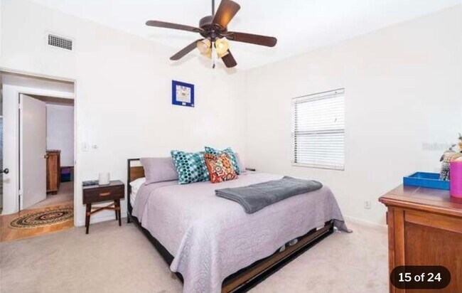 Master Bedroom - 302 Oakwood Ct