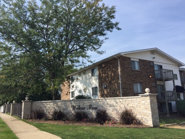 Building Photo - 1318 Cedarwood Dr