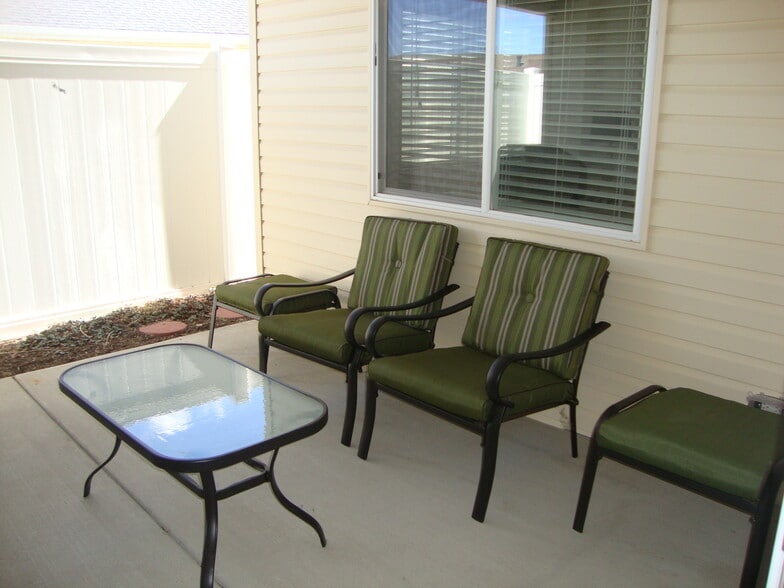 Building Photo - 209 Long Island Ave