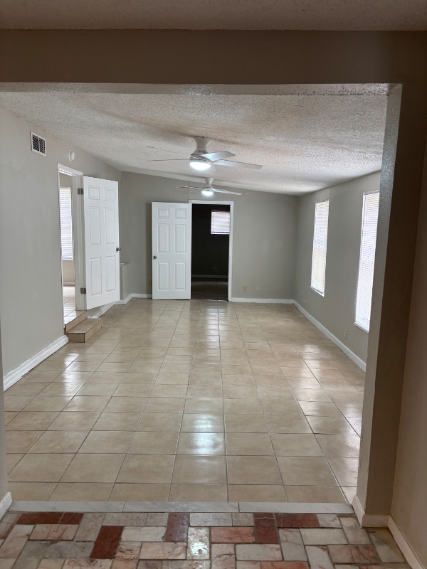 Building Photo - 230 Schmeltzer Ln