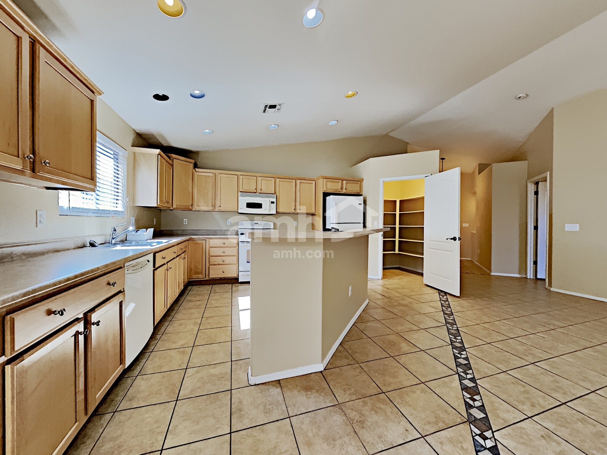Building Photo - 6773 W Copperwood Way