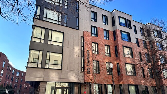 Building Photo - 627 Columbus Ave