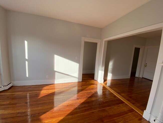 Building Photo - 632 Dorchester Ave