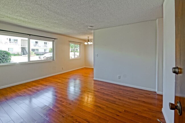 Building Photo - 25227 Bigelow Rd