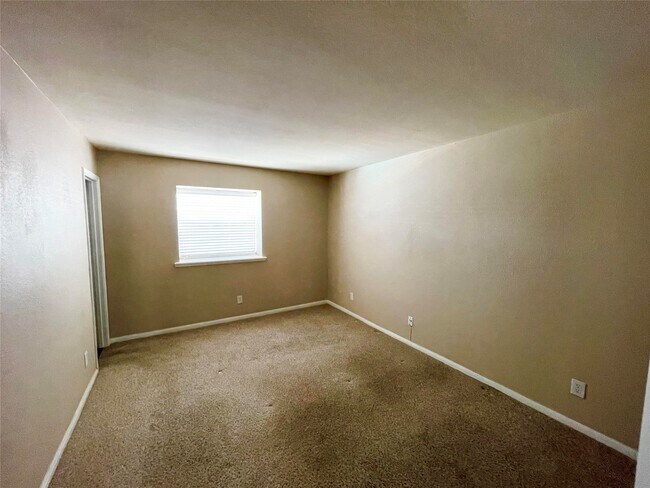 Building Photo - 9303 Hammerly Blvd