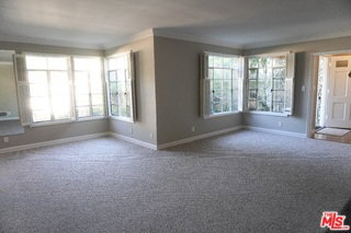Building Photo - 951 Masselin Ave