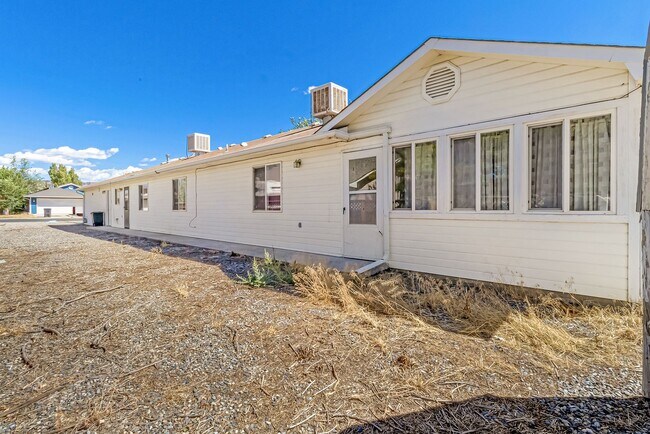 Building Photo - 485 Rambling Acres Rd