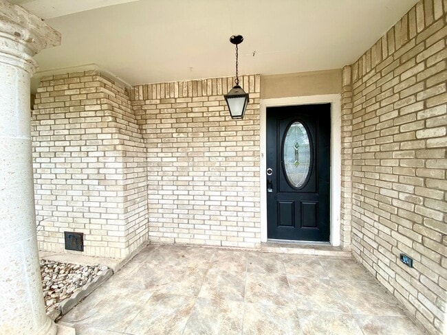 Building Photo - 110 Mariposa Dr