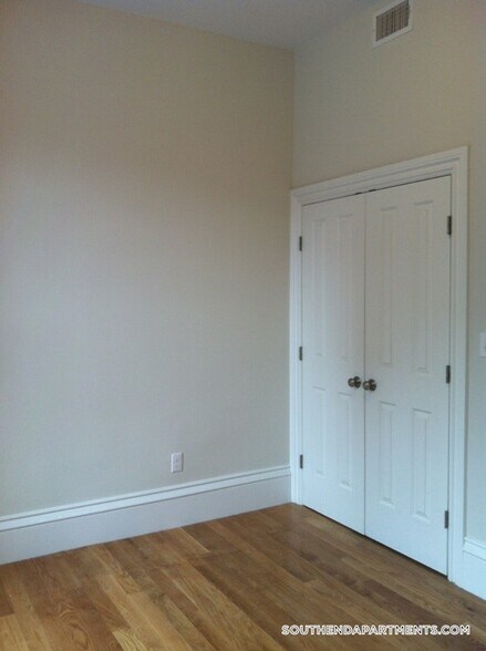 Building Photo - 656 Massachusetts Ave