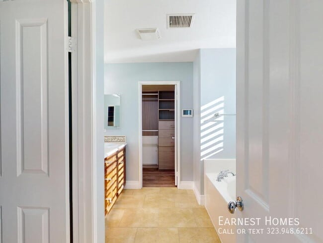 Building Photo - 19320 Carranza Ln