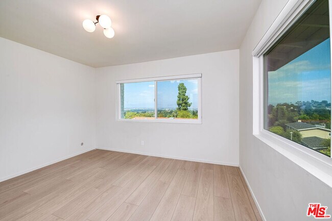 Building Photo - 3643 Ballina Canyon Rd