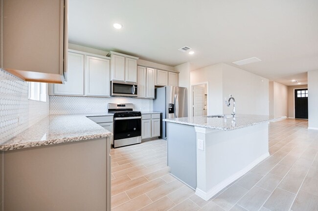 Primary Photo - Brand new, contemporary 1-story home. FRID...
