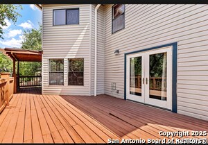 Building Photo - 115 Newrock Creek