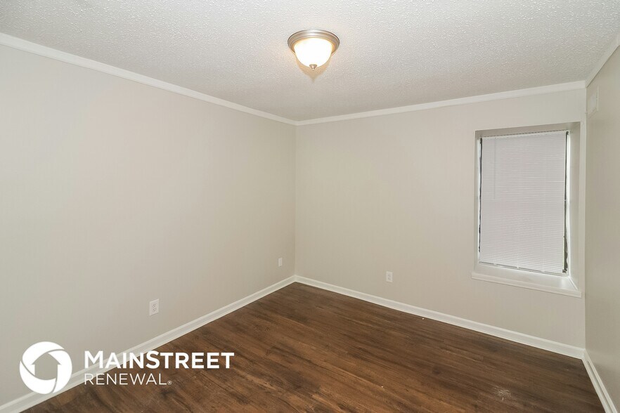 Building Photo - 6063 Colonyhill Dr