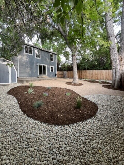 Building Photo - "Charming 3-Bed Home with Finished Basemen...