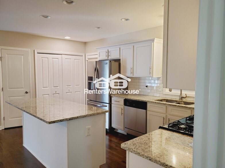 Building Photo - 5785 Crabapple Dr SW