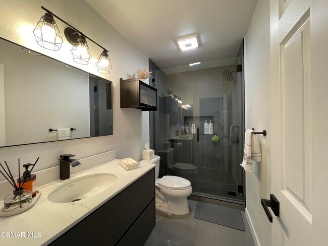 Building Photo - 6524 Stoney View Ln