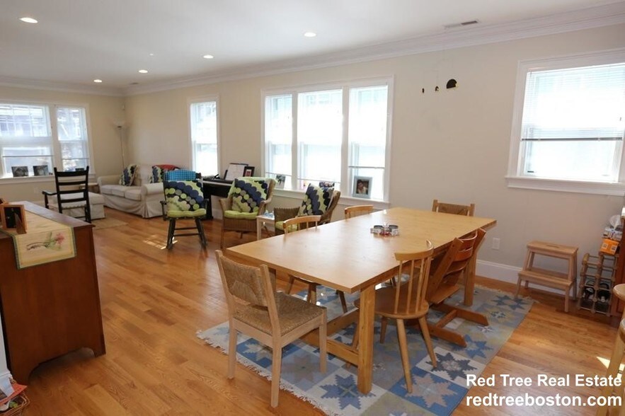 Building Photo - 7 Acron Rd